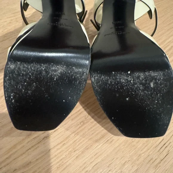 Saint Laurent Cream Patent Leather T-Strap Heeled Sandals - Picture 7 of 16